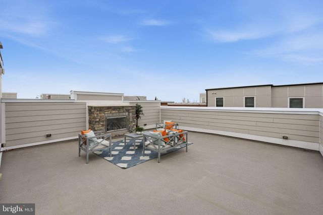 9193 CENTRAL GREEN ST, Lorton, VA 22079