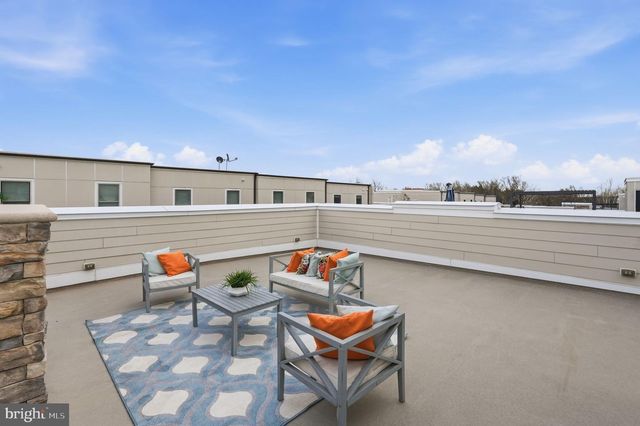 9193 CENTRAL GREEN ST, Lorton, VA 22079