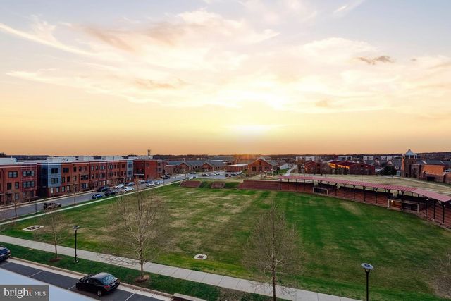 9193 CENTRAL GREEN ST, Lorton, VA 22079