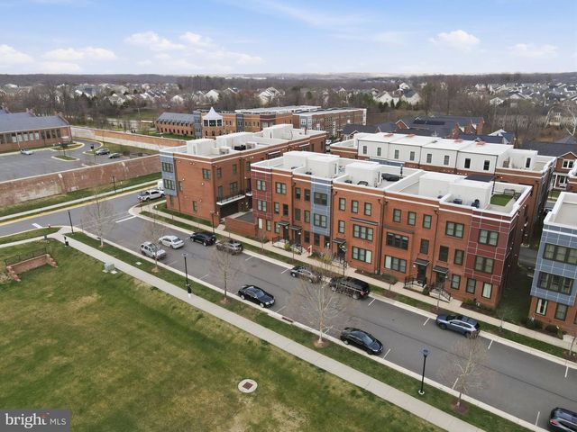 9193 CENTRAL GREEN ST, Lorton, VA 22079