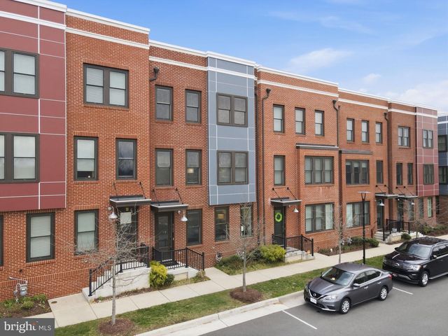 9193 CENTRAL GREEN ST, Lorton, VA 22079