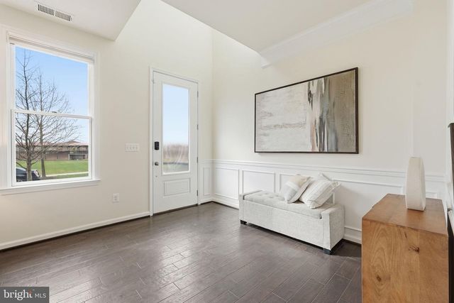 9193 CENTRAL GREEN ST, Lorton, VA 22079