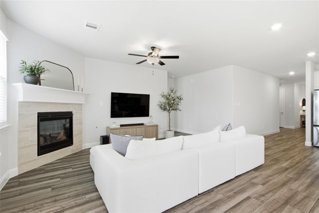 2724 Acadia Drive, Corinth, TX 76210