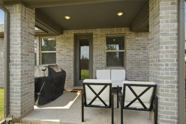 2724 Acadia Drive, Corinth, TX 76210