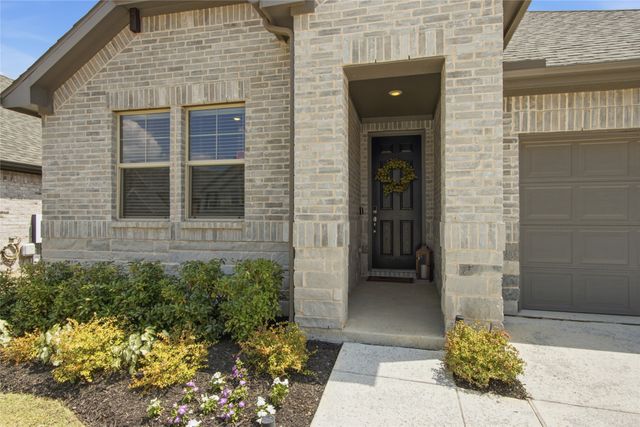 2724 Acadia Drive, Corinth, TX 76210