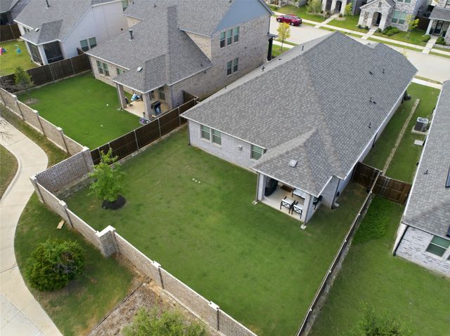 2724 Acadia Drive, Corinth, TX 76210