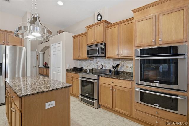 5849 N Durango Terrace, Beverly Hills, FL 34465