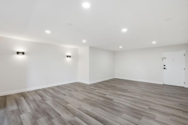 1458 Hudson Street 302, Redwood City, CA 94061