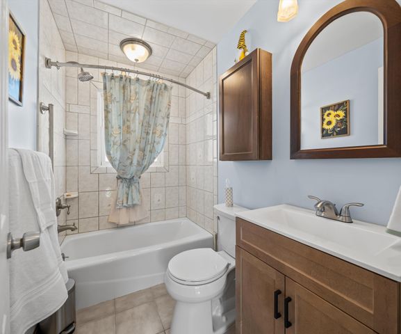 29726 Red Cedar Drive, Flat Rock, MI 48134