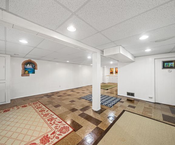 29726 Red Cedar Drive, Flat Rock, MI 48134