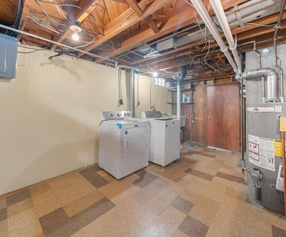 29726 Red Cedar Drive, Flat Rock, MI 48134