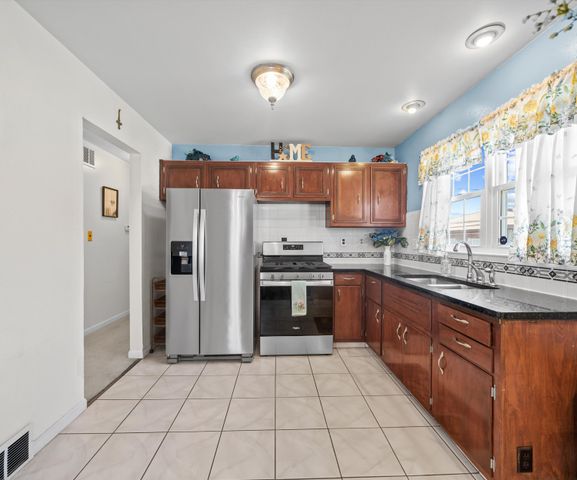 29726 Red Cedar Drive, Flat Rock, MI 48134