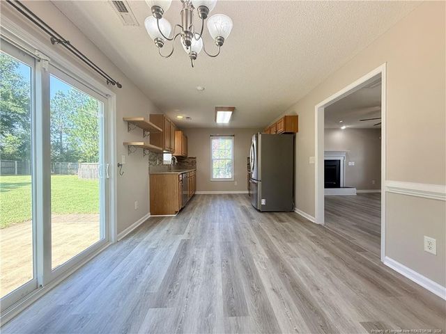 81 Essex Court W, Sanford, NC 27332