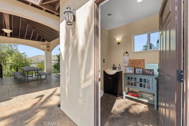 4725 Eagle Ridge Court, Jurupa Valley, CA 92509
