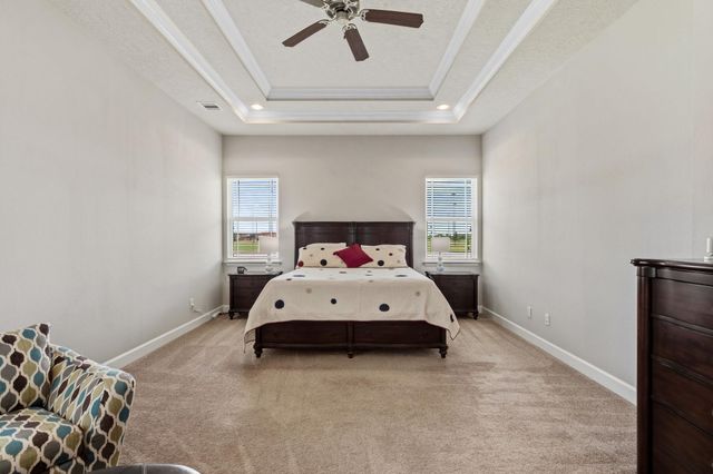9823 Oaklawn Drive, Mont Belvieu, TX 77523