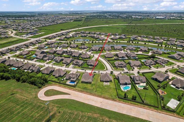 9823 Oaklawn Drive, Mont Belvieu, TX 77523