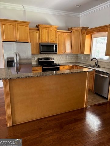 1823 19th Court, Valley, AL 36854