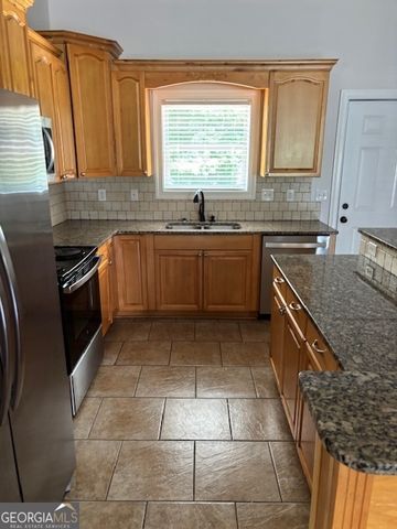 1823 19th Court, Valley, AL 36854