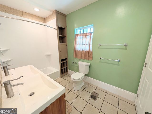 1541 North Avenue NW, Atlanta, GA 30318