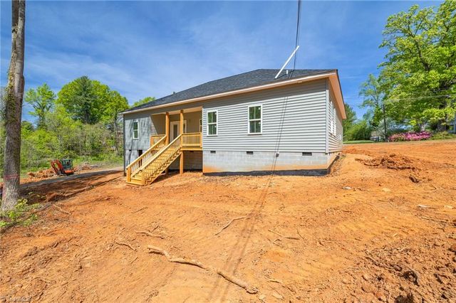 326 College Street, Rural Hall, NC 27045