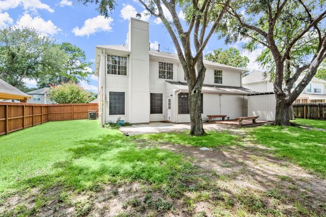 16303 Lakestone Drive, Tomball, TX 77377