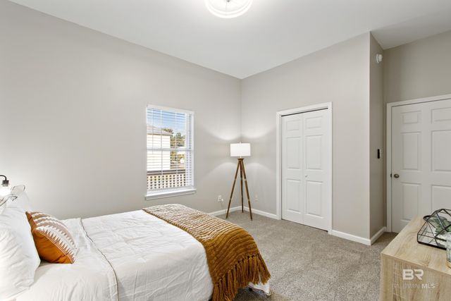 4 Yacht Club Drive 86, Daphne, AL 36526