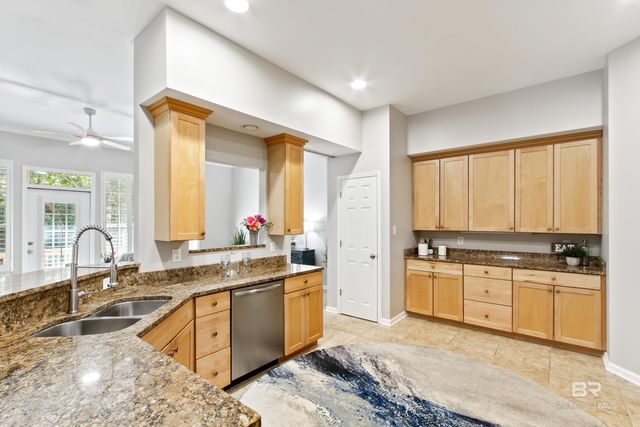 4 Yacht Club Drive 86, Daphne, AL 36526