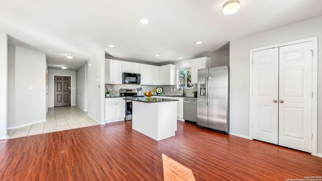 7690 Paraiso, Boerne, TX 78015