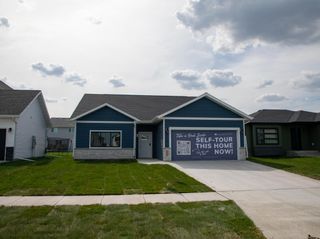 7361 26 Street S, Fargo, ND 58104