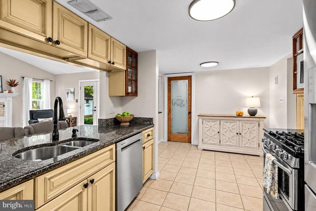 28 ELM CT, Glassboro, NJ 08028