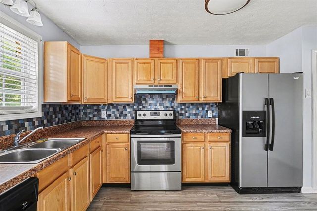 1236 Woodbridge Drive NE, Conyers, GA 30012
