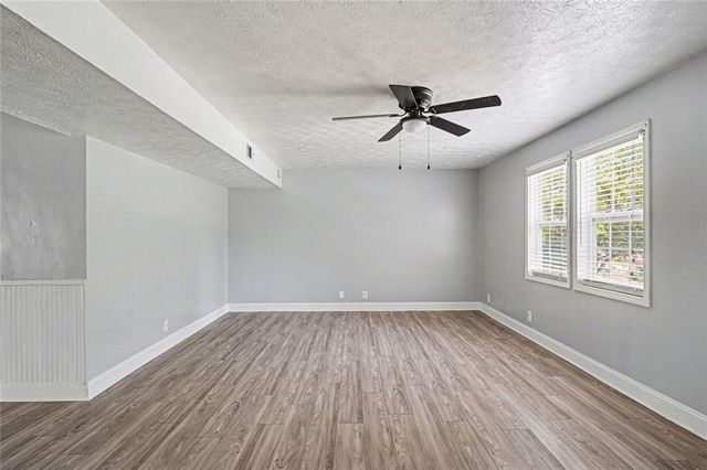 1236 Woodbridge Drive NE, Conyers, GA 30012