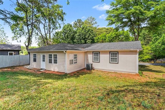 1236 Woodbridge Drive NE, Conyers, GA 30012
