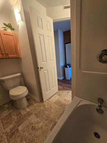 1010 20th Avenue NE 2, Minneapolis, MN 55418