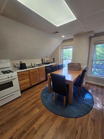 1010 20th Avenue NE 2, Minneapolis, MN 55418