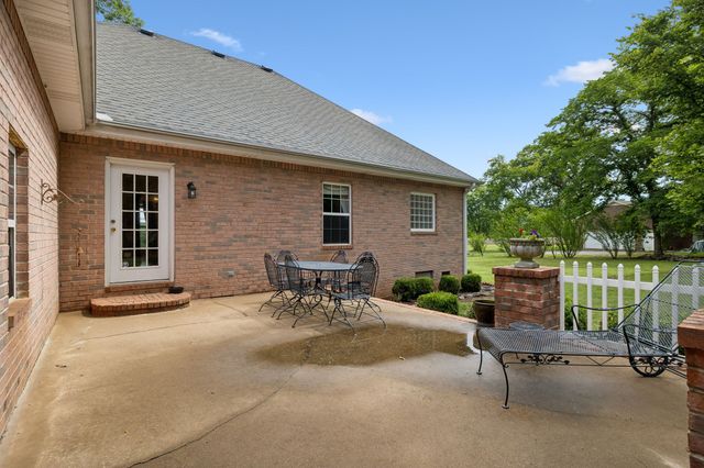698 Goshen Rd, Lebanon, TN 37087