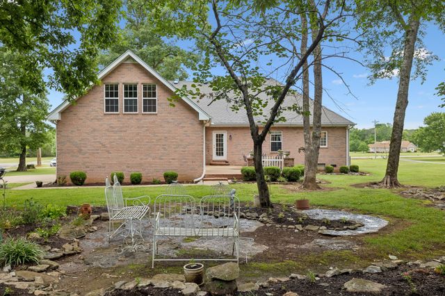 698 Goshen Rd, Lebanon, TN 37087