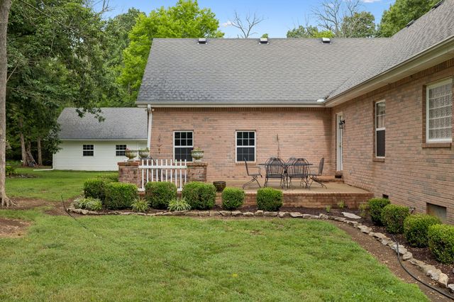 698 Goshen Rd, Lebanon, TN 37087