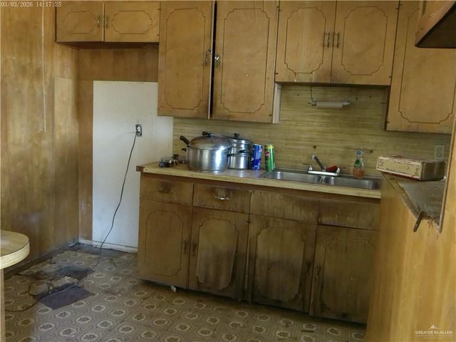 125 W 1st Street, San Juan, TX 78589