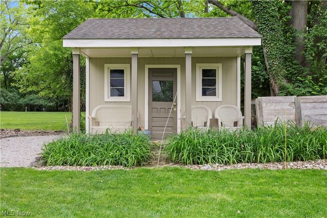 25947 Bagley Road, Olmsted Falls, OH 44138