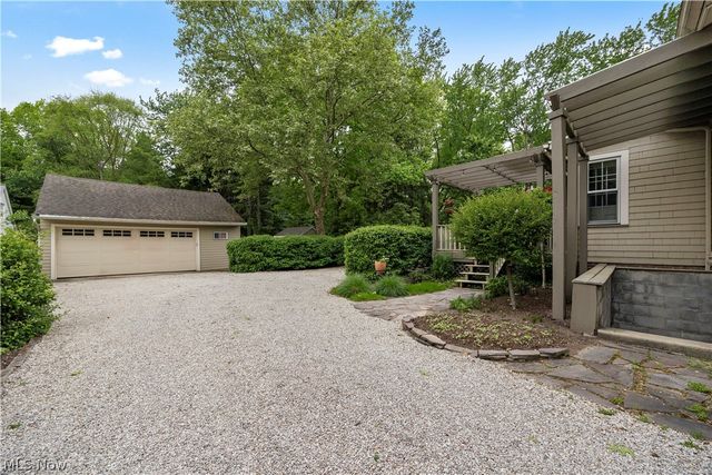 25947 Bagley Road, Olmsted Falls, OH 44138