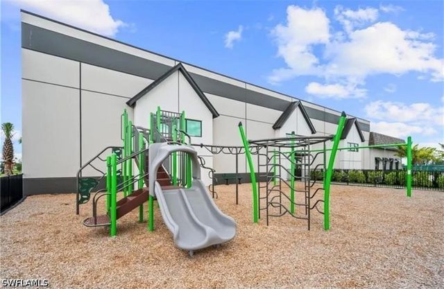 20024 Hartford BLVD, Estero, FL 33928
