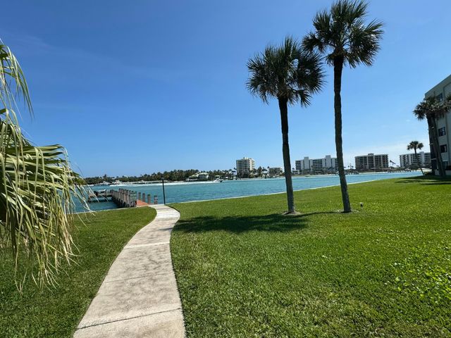 200 Intracoastal Place 404, Jupiter, FL 33469