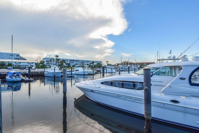 200 Intracoastal Place 404, Jupiter, FL 33469