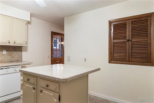 3166 Tamm Avenue, St Louis, MO 63139