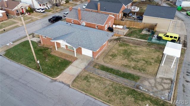 3166 Tamm Avenue, St Louis, MO 63139