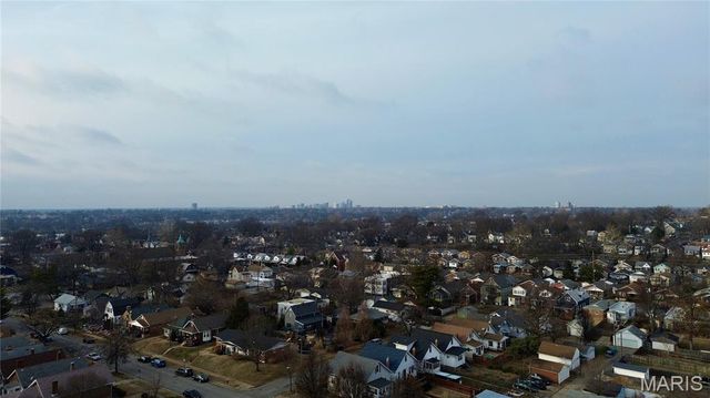 3166 Tamm Avenue, St Louis, MO 63139