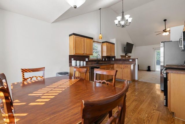 2376 Boston Mills Drive, Grove City, OH 43123
