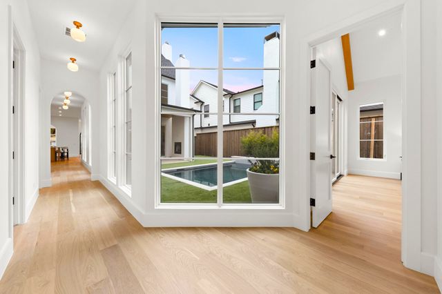 7327 Casa Loma Avenue, Dallas, TX 75214
