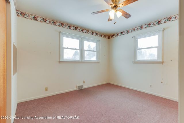 7220 E 5 Point Highway, Eaton Rapids, MI 48827